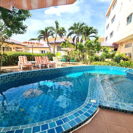 Butterfly Garden Boutique Residences By Frasier, A Lifestyle Destination Apt And Villas 1 To 3 Bedroom Units, 2 Full Bathrooms, Rain Shower, Spa Bath, Complete Kitchen, Staff 24-7,Fast Fiber Optic Wifi, 55" Smart Tv'S, Free Bbq, Pattaja Kültér fotó