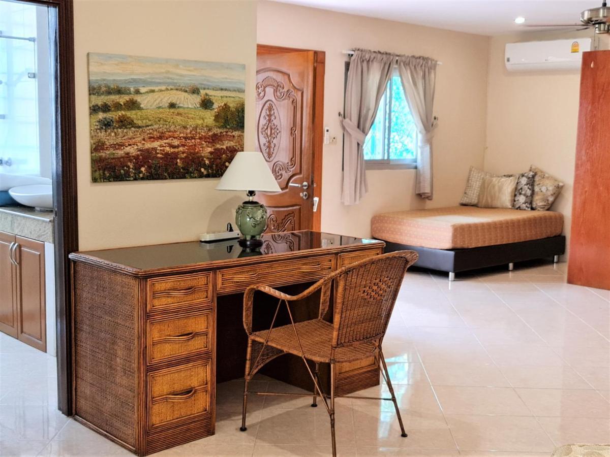 Butterfly Garden Boutique Residences By Frasier, A Lifestyle Destination Apt And Villas 1 To 3 Bedroom Units, 2 Full Bathrooms, Rain Shower, Spa Bath, Complete Kitchen, Staff 24-7,Fast Fiber Optic Wifi, 55" Smart Tv'S, Free Bbq, Pattaja Kültér fotó