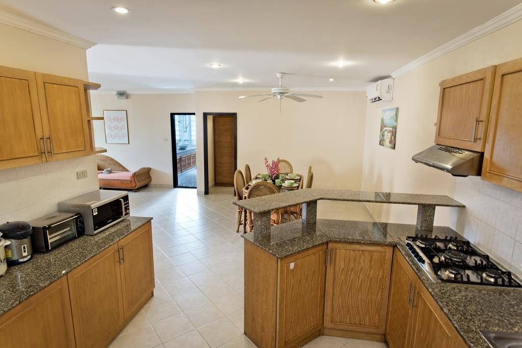 Butterfly Garden Boutique Residences By Frasier, A Lifestyle Destination Apt And Villas 1 To 3 Bedroom Units, 2 Full Bathrooms, Rain Shower, Spa Bath, Complete Kitchen, Staff 24-7,Fast Fiber Optic Wifi, 55" Smart Tv'S, Free Bbq, Pattaja Kültér fotó
